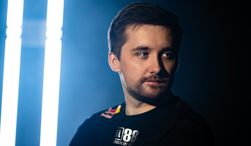 Team Spirit 正式签约17岁的zweih