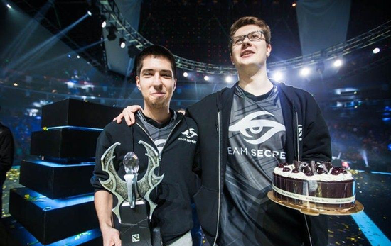 英雄联盟12周年盛典落幕，8月19日战斗之夜登场