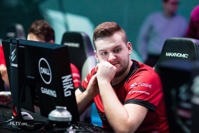 CS2 收到更新，修复了错误