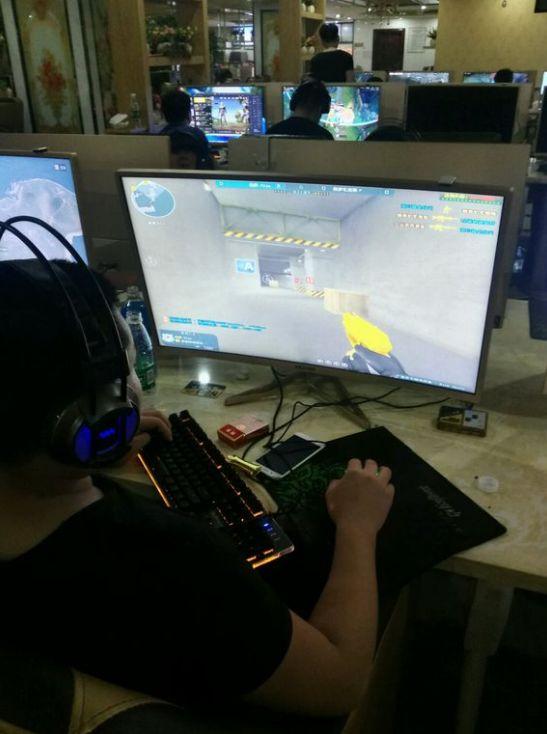 资讯自动步枪很容易码 维克托却能把人打的没脾气